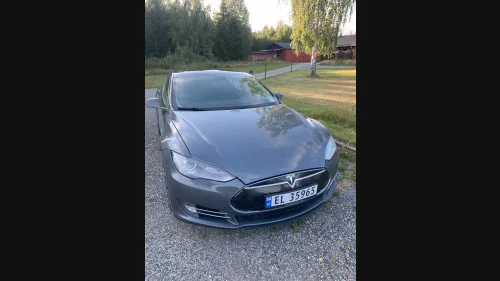 TESLA MOTORS MODEL S 85 - Gratis superlading