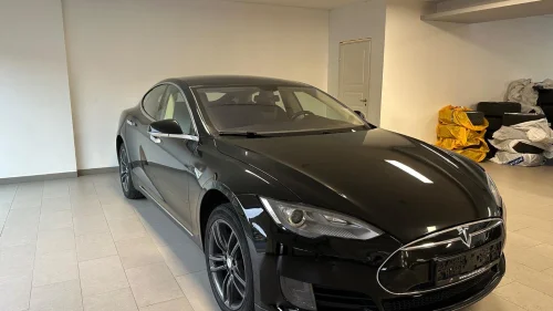 TESLA MOTORS MODEL S 85 7-Seter Gratis lading CCS Luftfjæring EU-09.27 1Eier