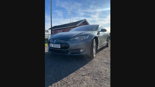 TESLA MOTORS MODEL S 85