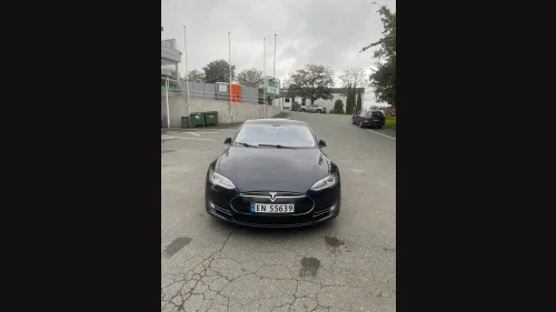 TESLA MOTORS MODEL S 85