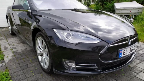 TESLA MOTORS MODEL S P85 Performance 422hk Gratis lading
