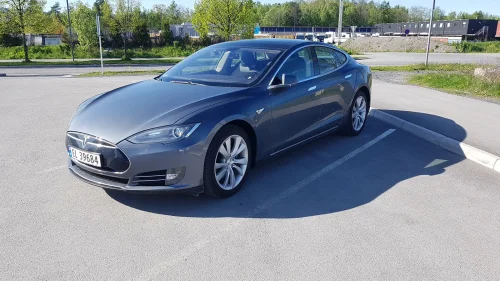 TESLA MOTORS MODEL S 85