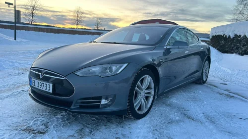 TESLA MOTORS MODEL S 85 kwh Luftfj. / Ny driveunit