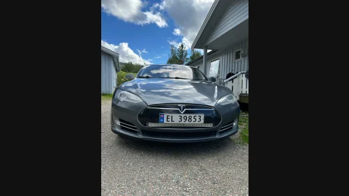 TESLA MOTORS MODEL S 85