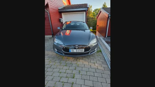 TESLA MOTORS MODEL S 85