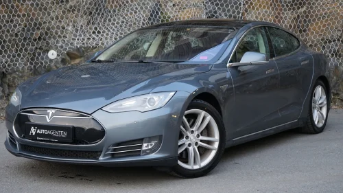 TESLA MOTORS MODEL S 85/GRATIS LADING/EU-godkjent til 31.08.2026/Premium C.