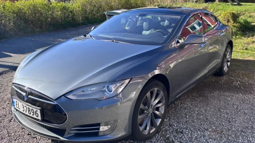 TESLA MOTORS MODEL S 85