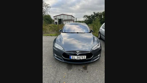 TESLA MOTORS MODEL S 85