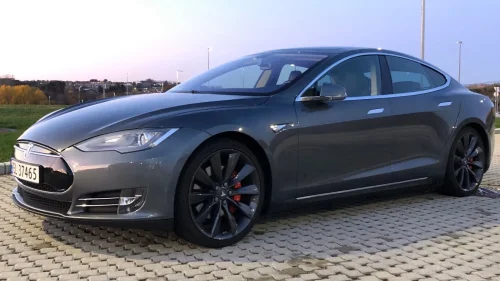 TESLA MOTORS MODEL S 85P Performance