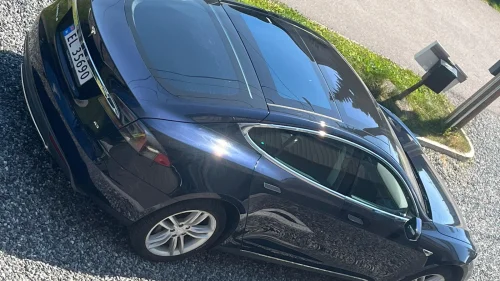 TESLA MOTORS MODEL S 85