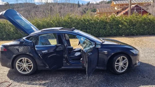 TESLA MOTORS MODEL S 85