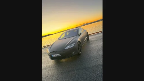 TESLA MOTORS MODEL S 85