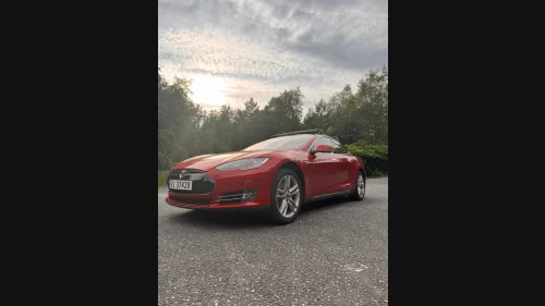 TESLA MOTORS MODEL S 85/SC01/MCU2/LAV KM