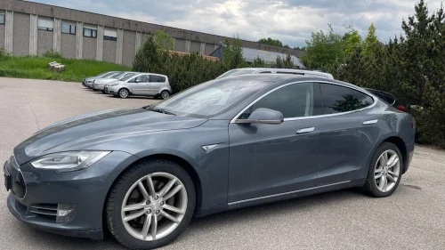 TESLA MOTORS MODEL S 85 EU-OK SKINN 7-SETER STOR BATTERI