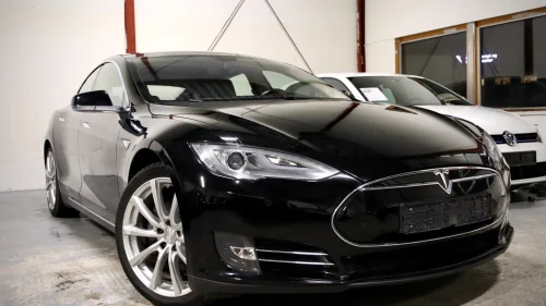 TESLA MOTORS MODEL S P85 | Luftfjæring | Godt Velholdt