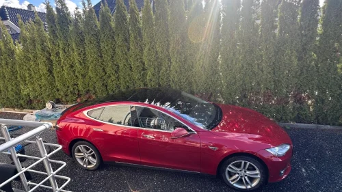 TESLA MOTORS MODEL S P85+ Performance