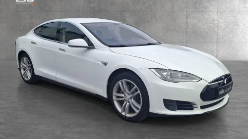 TESLA MOTORS MODEL S 85 FREE-SUPERCHARGE EXPORT POSSIBLE ++