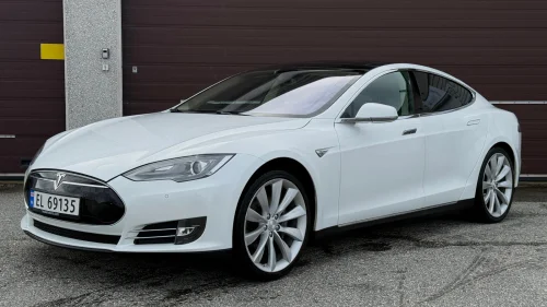 TESLA MOTORS MODEL S P85/GRATIS LADING/BATTERI/MOTOR BYTTET/EU 09.27/PANO