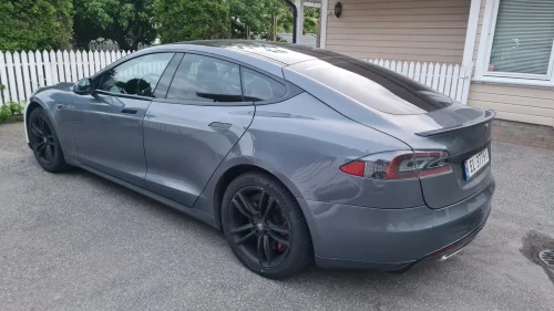 TESLA MOTORS MODEL S 85P Performance, Gratis lading