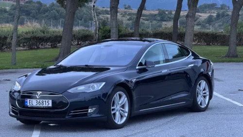 TESLA MOTORS MODEL S 85