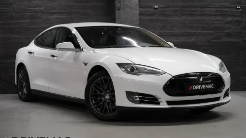 TESLA MOTORS MODEL S Premium Connectivity/CC/Navi/Skinn/Minne ++