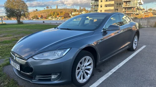 TESLA MOTORS MODEL S 85