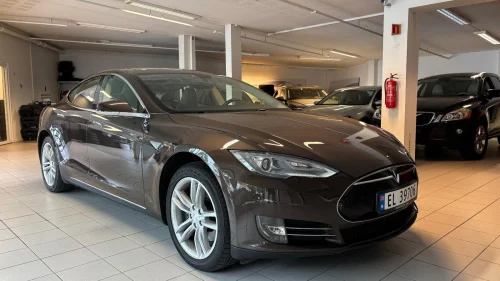 TESLA MOTORS MODEL S 85 | Luftfj. | Skinn. | Gratis lading.