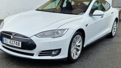 TESLA MOTORS MODEL S 85