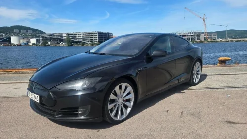 TESLA MOTORS MODEL S Ryggekamera, Panorama soltak, kupevarmer