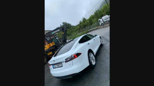 TESLA MOTORS MODEL S 85