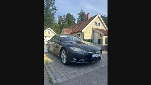 TESLA MOTORS MODEL S 85
