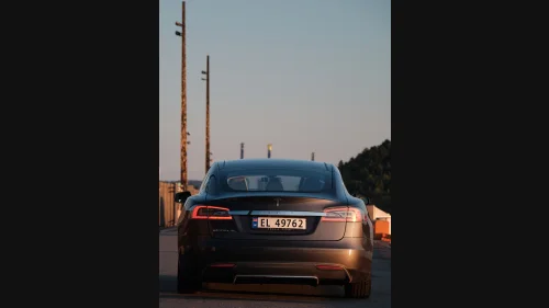 TESLA MOTORS MODEL S 85