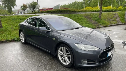 TESLA MOTORS MODEL S 85