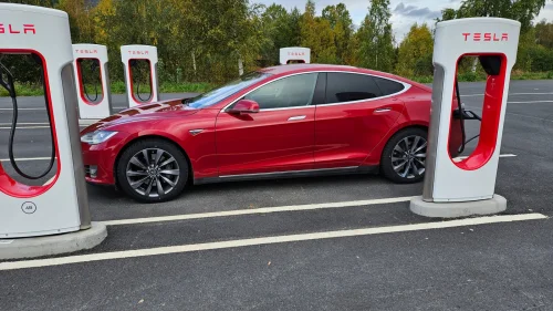 TESLA MOTORS MODEL S 85