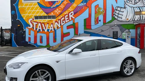 TESLA MOTORS Model S 70