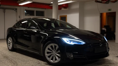 TESLA Model S 75D / 480 WLTP - 1 EIER - SVÆRT LAV KM - SÆRDELES PEN.