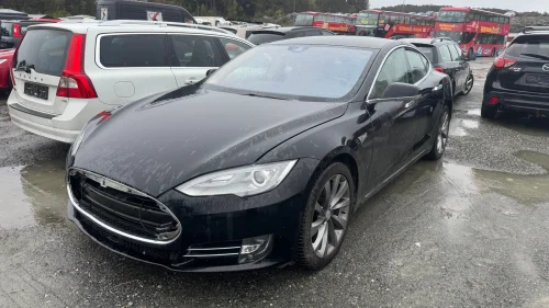 TESLA MOTORS Model S Model 70 Gratis lading