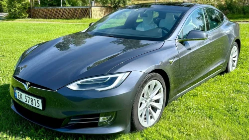 TESLA Model S 75R RWD - Hvitt interiør