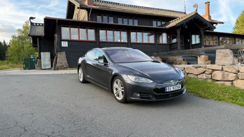 TESLA MOTORS Model S 70D