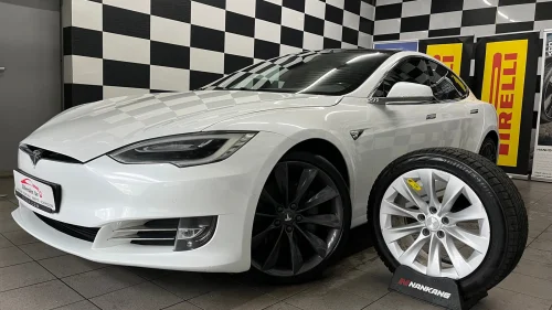 TESLA Model S S75D*524HK*490KM*NORSK*1-EIER*LAV KM*MYE UTSTYR*EU 2028