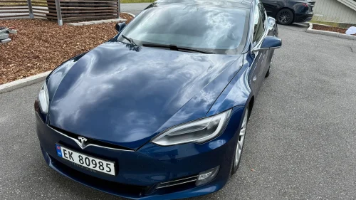 TESLA Model S 75D 4WD