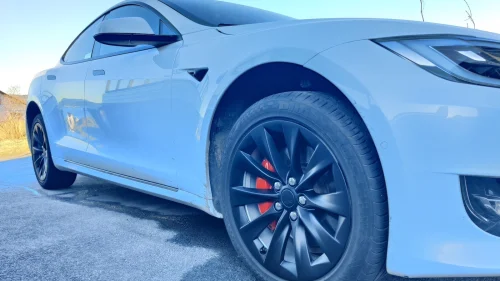 TESLA Model S 75D 4WD