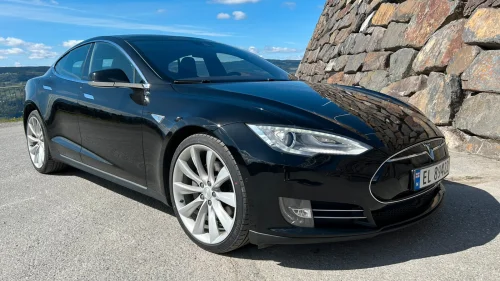 TESLA MOTORS Model S 70D 4WD Gratis lading, Premium utstyrpakke. MEGET PEN.