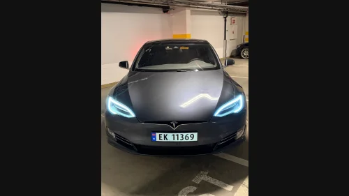 TESLA MOTORS Model S 75D
