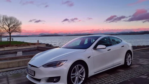 TESLA MOTORS Model S S90/ Soltak/Luft/ CCS/ HW3/FULL-FSD
