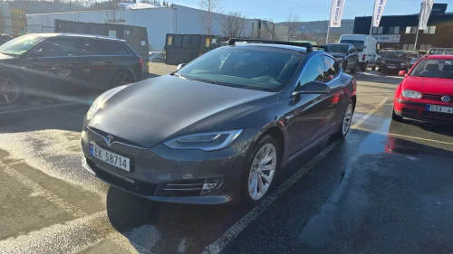 TESLA Model S 75D 4WD
