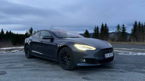 TESLA Model S 75D 4WD