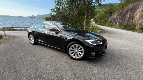 TESLA Model S 75D 4WD