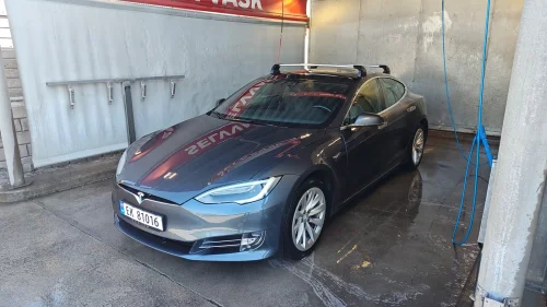 TESLA Model S 75D 4WD