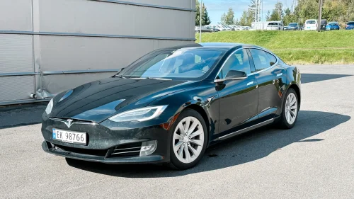 TESLA Model S 75D 4WD